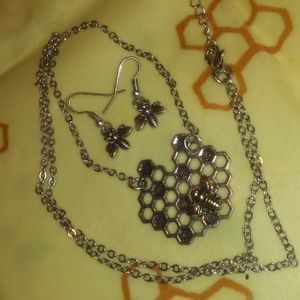 Jewelry - Honeycomb & Bee Necklace w/Bee Earrings Jewelry - Honeycomb & Bee Necklace w/Bee Earrings